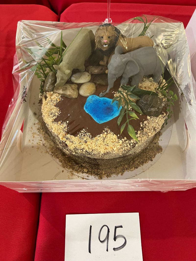 Carr Center Cake Auction Entry OLDE FALLS ROAD VETERINARY CLINIC
